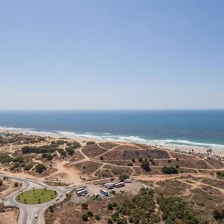 O&O Group- Magical 4Br Apt With Panoramic Sea View Bat Yam Eksteriør billede