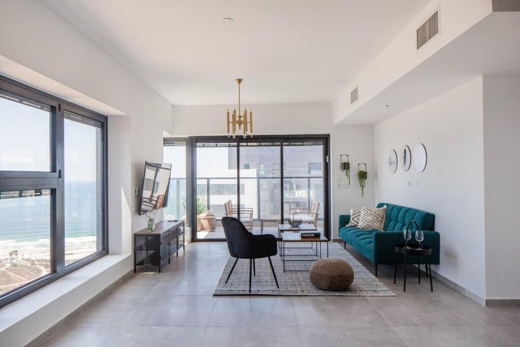 O&O Group- Magical 4Br Apt With Panoramic Sea View Bat Yam Eksteriør billede