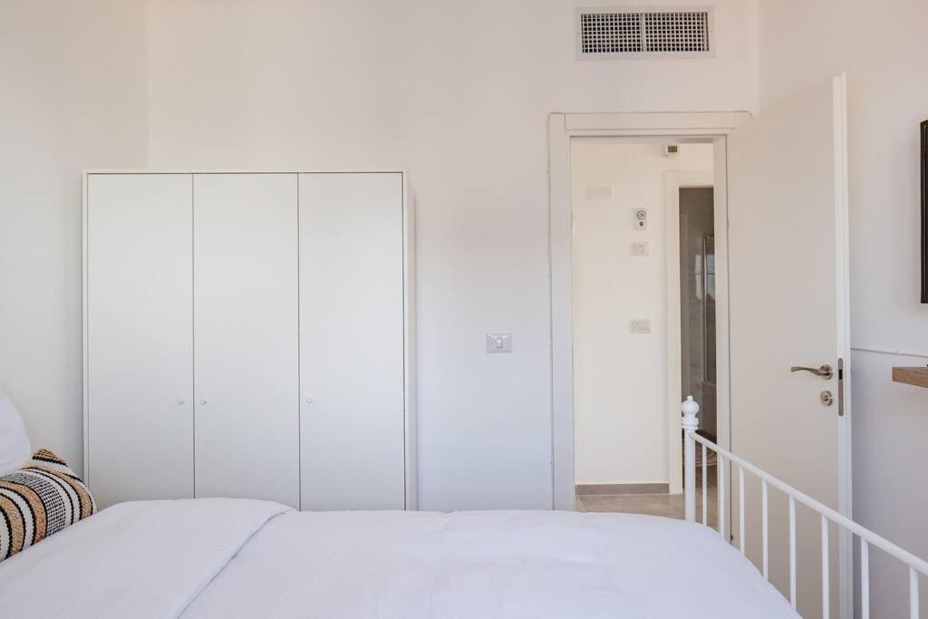 O&O Group- Magical 4Br Apt With Panoramic Sea View Bat Yam Eksteriør billede